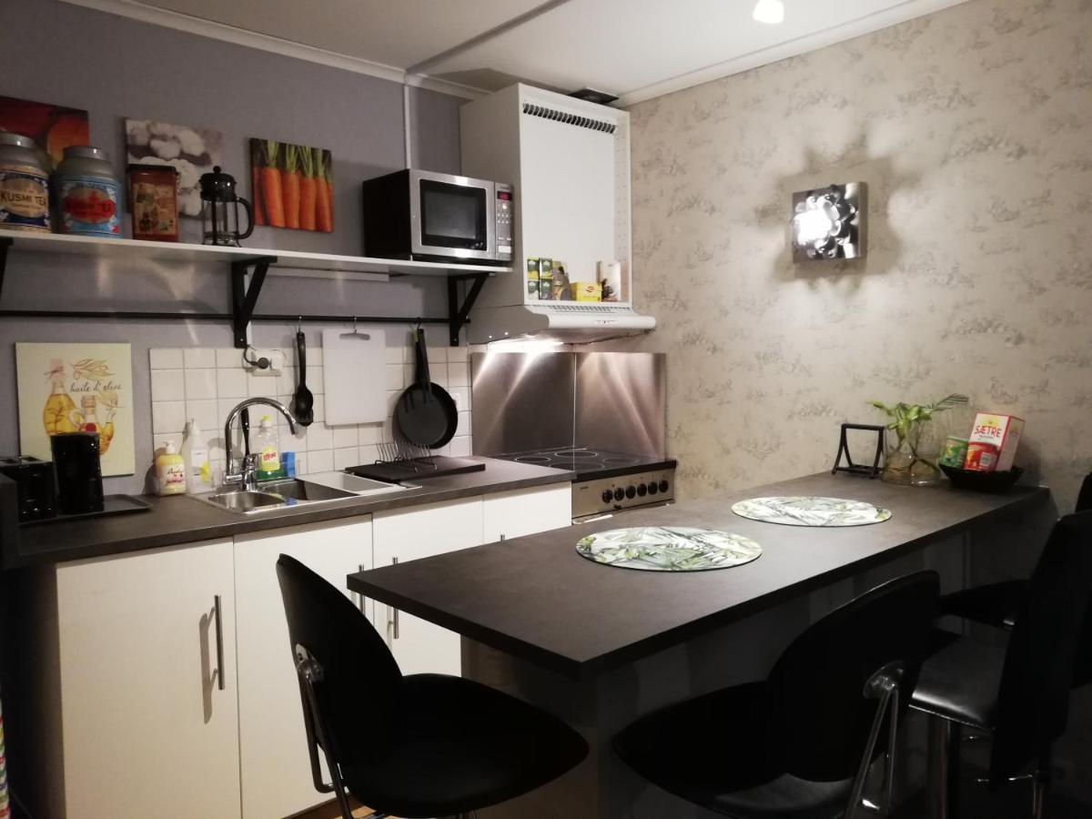 The Little Apartment Sola Exterior photo